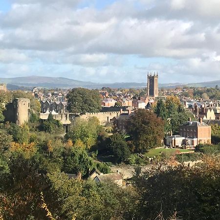 Bell Cottage By Ludlow Castle With Onsite Parking Exterior photo