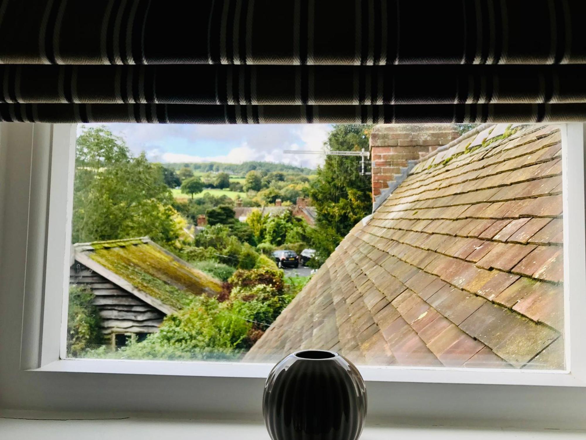Bell Cottage By Ludlow Castle With Onsite Parking Exterior photo